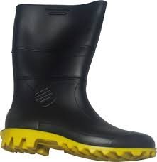 Bota de Borracha Cano Curto N.39